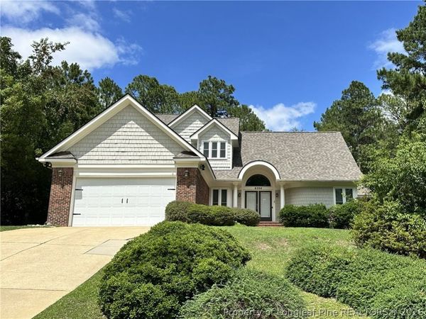 6204 Kirkwall Road , Fayetteville, NC 28311