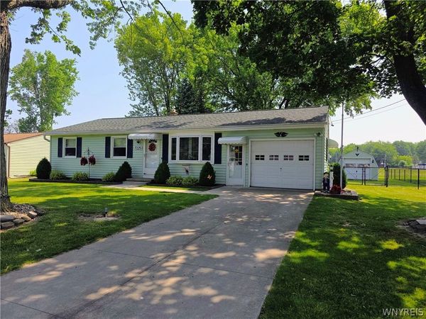 7225 Norman Road, North Tonawanda, NY 14120