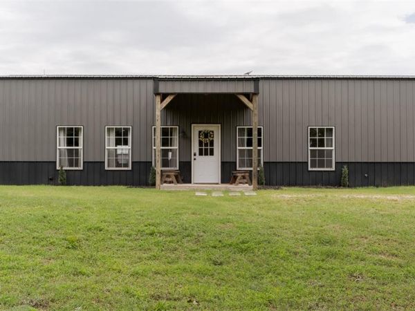 5250 Crystal Lake Drive, Guthrie, OK 73044