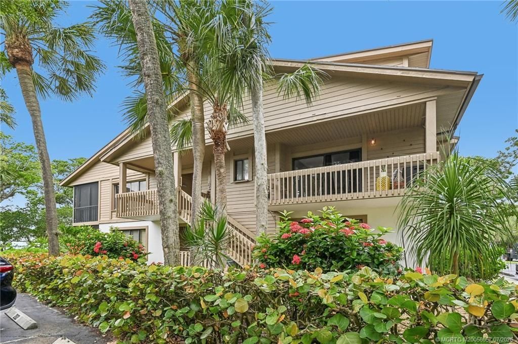 250 NE Edgewater Drive, Stuart, FL 34996 Photo