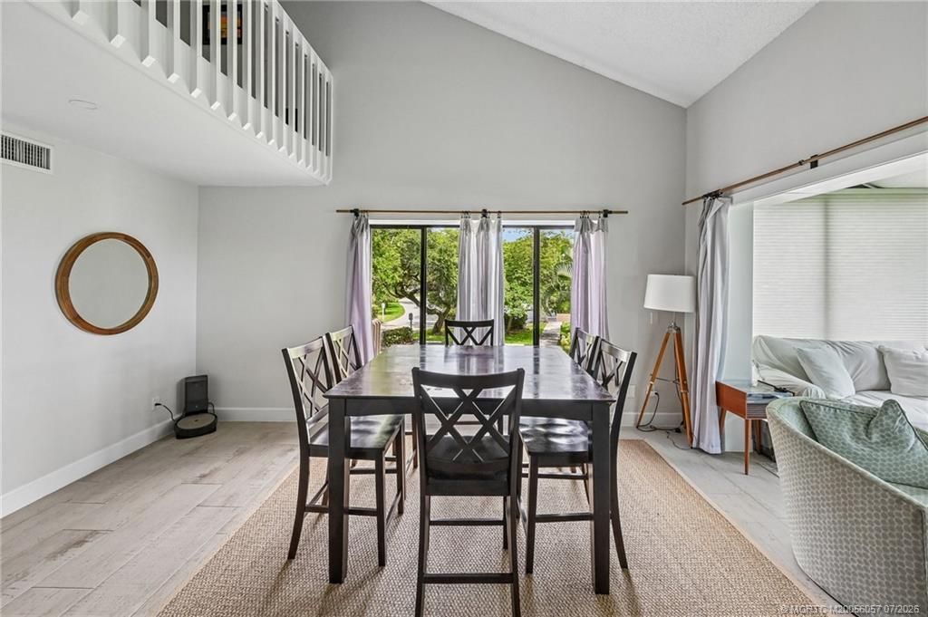 250 NE Edgewater Drive, Stuart, FL 34996 Photo
