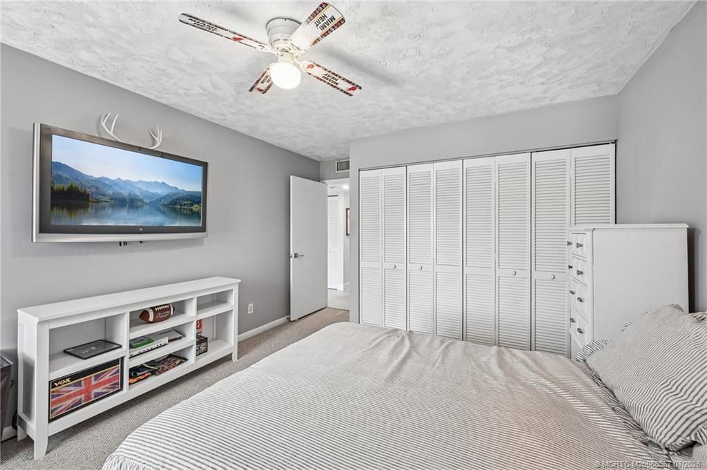 250 NE Edgewater Drive, Stuart, FL 34996 Photo