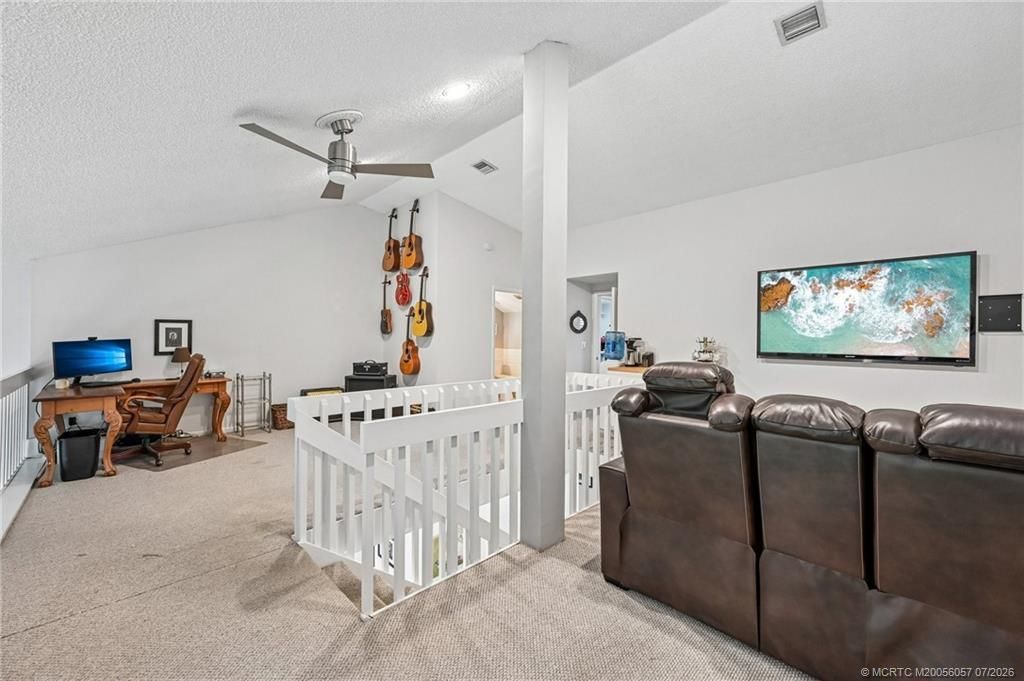 250 NE Edgewater Drive, Stuart, FL 34996 Photo