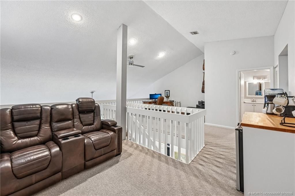 250 NE Edgewater Drive, Stuart, FL 34996 Photo