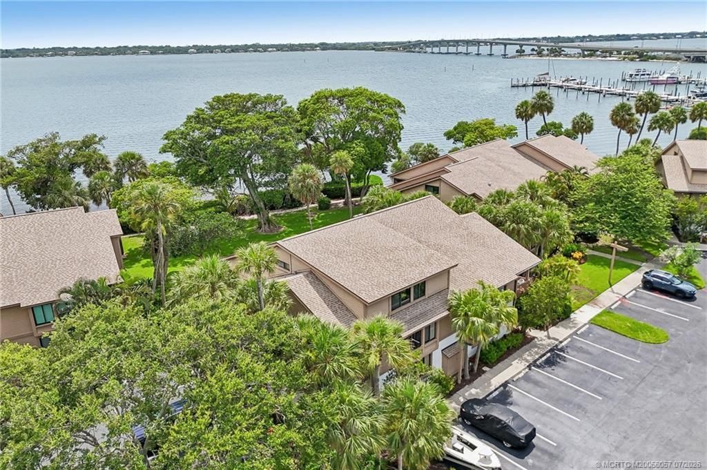 250 NE Edgewater Drive, Stuart, FL 34996 Photo