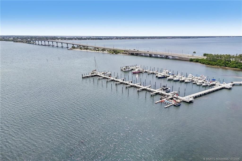 250 NE Edgewater Drive, Stuart, FL 34996 Photo