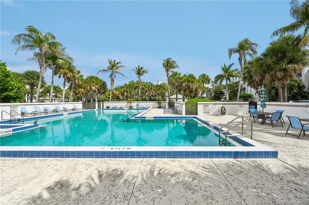 250 NE Edgewater Drive, Stuart, FL 34996 Photo