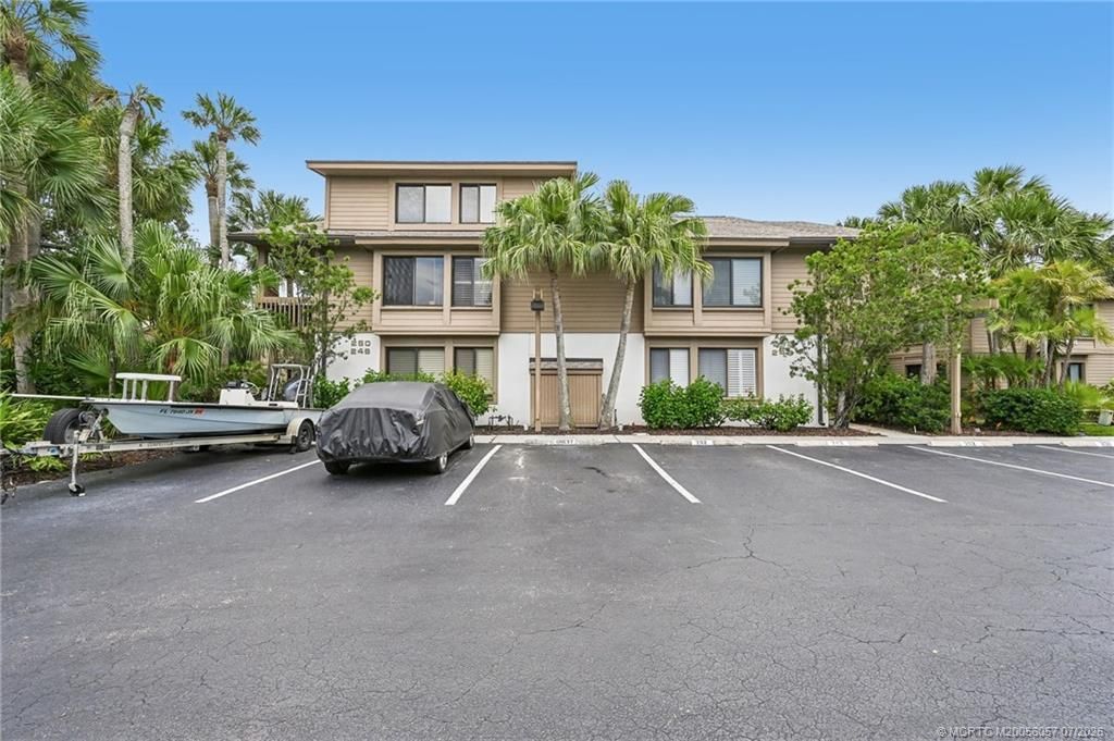 250 NE Edgewater Drive, Stuart, FL 34996 Photo