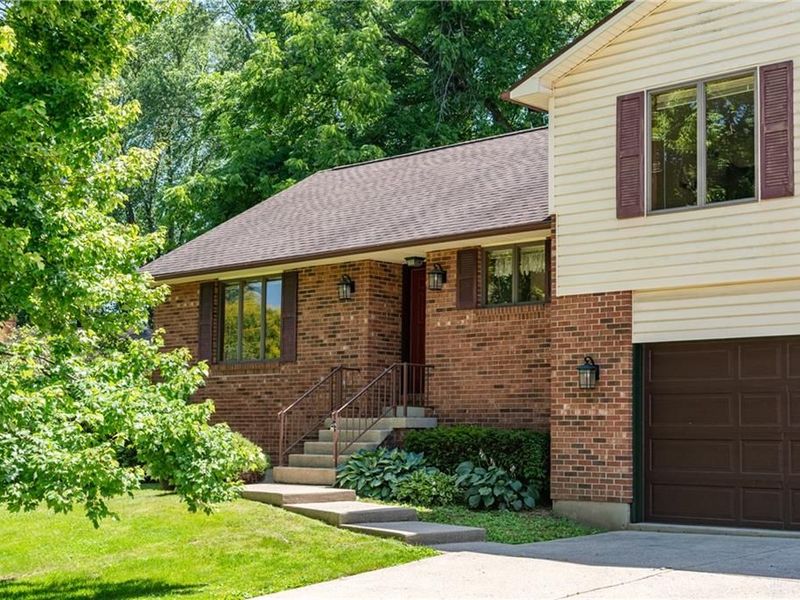 4117 Ridgecliff Drive, Beavercreek, OH 45440 Photo 2