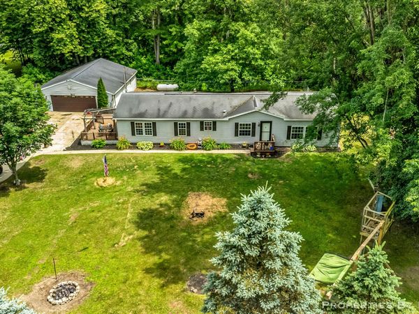 3766 Mary Avenue, Newaygo, MI 49337