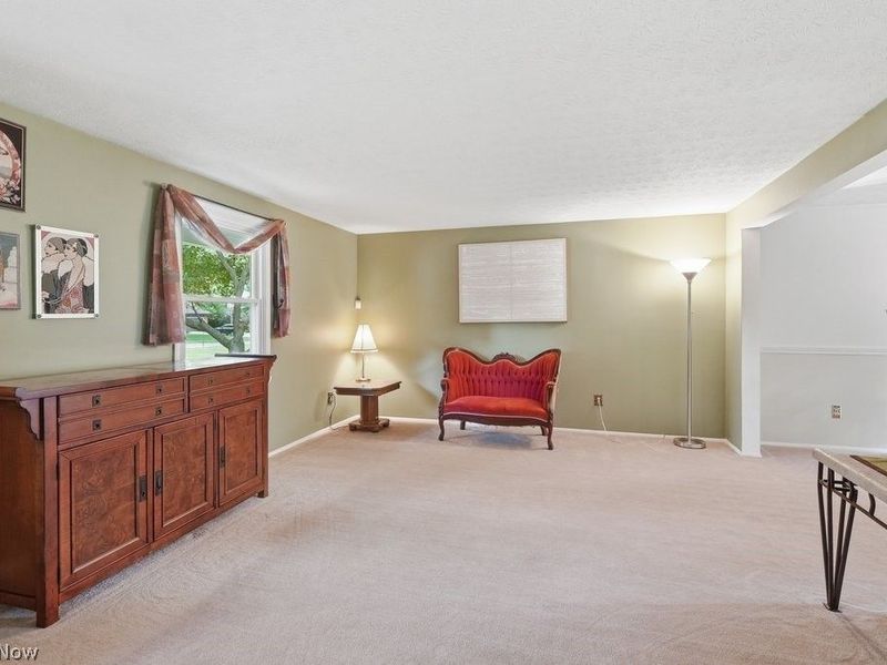 187 Fox Run Drive, Munroe Falls, OH 44262 Photo 3