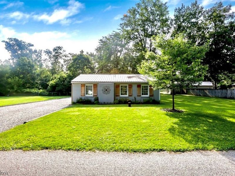 13400 Cedar Road NE, Thornville, OH 43076 Photo 1