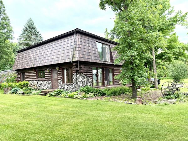 41706 200th Street , Roseau, MN 56751