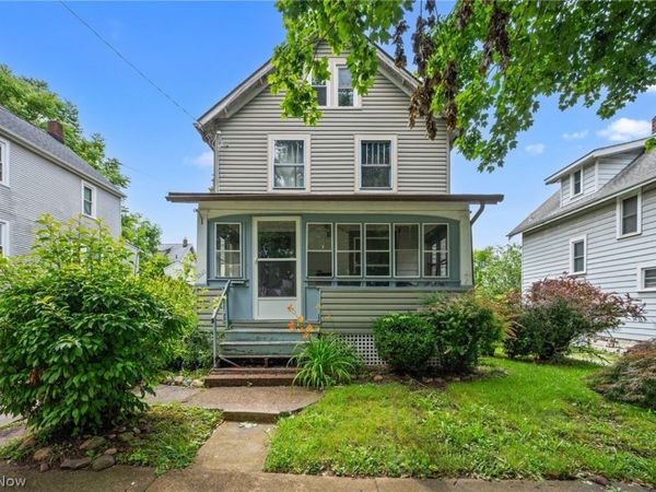 2240 12th Street SW, Akron, OH 44314