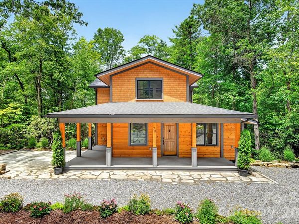 78 Tupper Road, Black Mountain, NC 28711