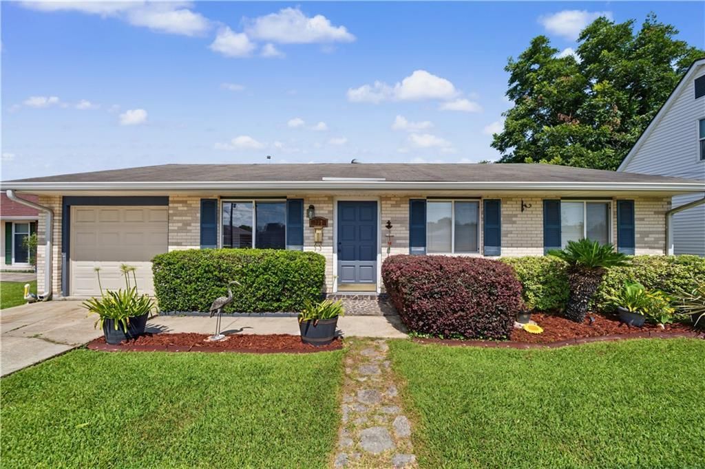 737 OAKWOOD Drive, Terrytown, LA 70056