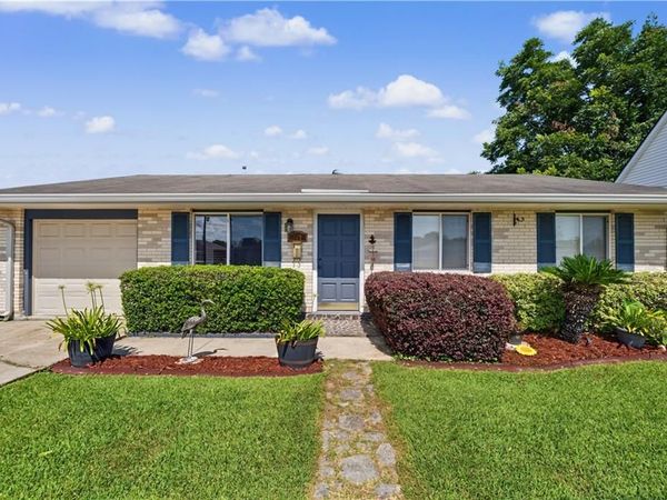 737 OAKWOOD Drive, Terrytown, LA 70056