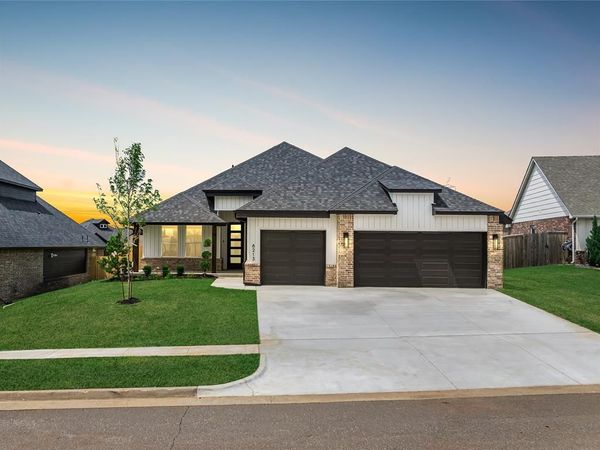 8213 NW 152nd Street, Edmond, OK 73013