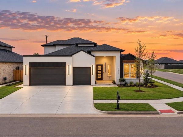 15445 Capri Lane, Edmond, OK 73013