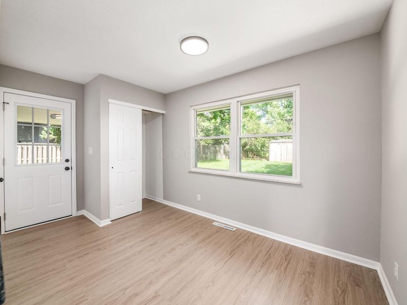 1344 Yorktown Road , Columbus, OH 43232 Photo 15