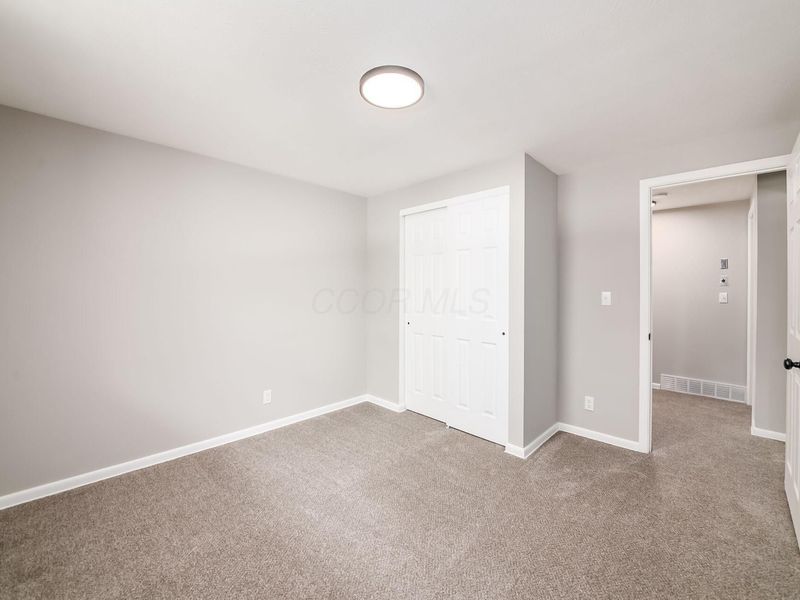 1344 Yorktown Road , Columbus, OH 43232 Photo 26