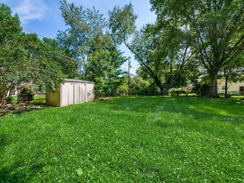 1344 Yorktown Road , Columbus, OH 43232 Photo 46