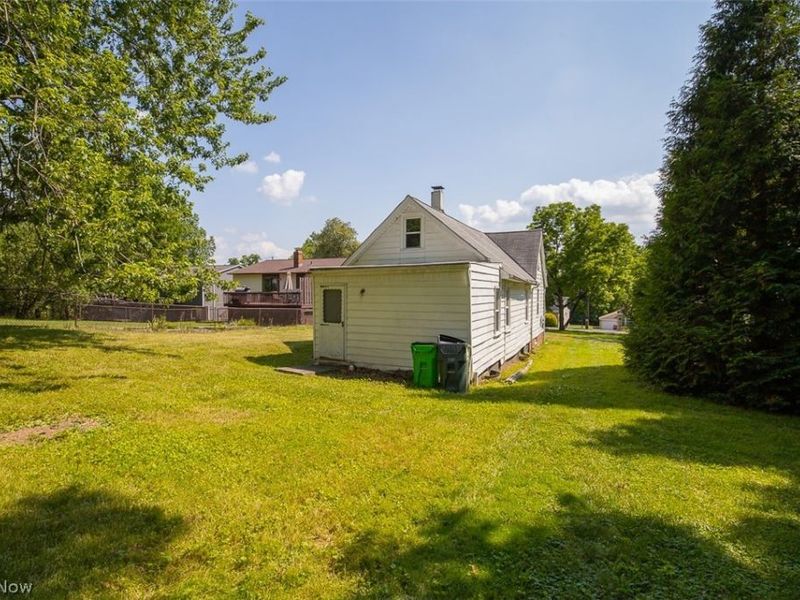 12827 Fruitside Road, Garfield Heights, OH 44125 Photo 23