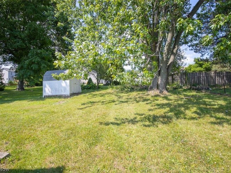12827 Fruitside Road, Garfield Heights, OH 44125 Photo 25