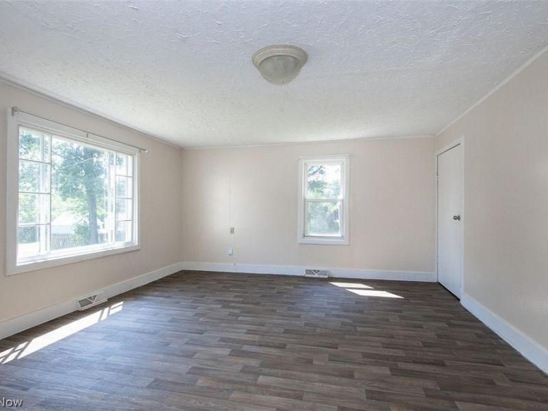 12827 Fruitside Road, Garfield Heights, OH 44125 Photo 6