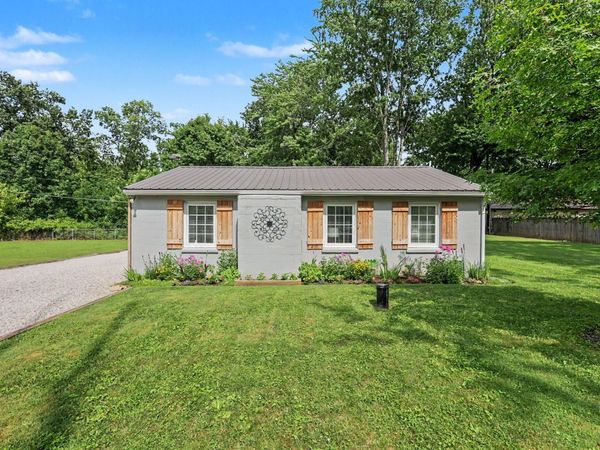 13400 Cedar Road NE, Thornville, OH 43076