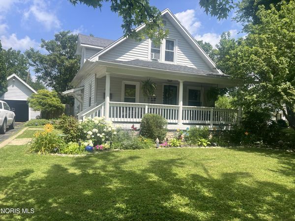 433 W 6th Street, Perrysburg, OH 43551