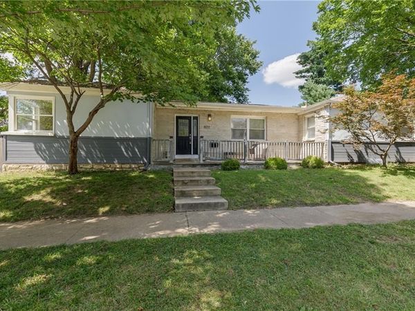 800 E 73rd Street, Kansas City, MO 64131