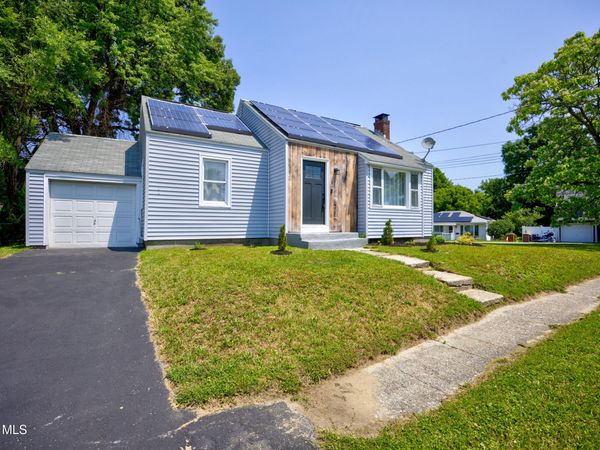 335 Hampton Avenue, Rensselaer, NY 12144