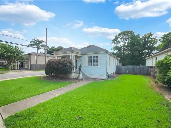 4979 PAINTERS Street, New Orleans, LA 70122