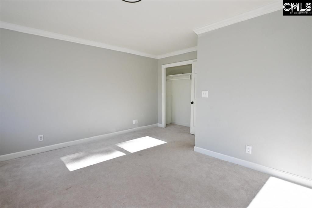 723 Moss Creek Drive  Photo 14