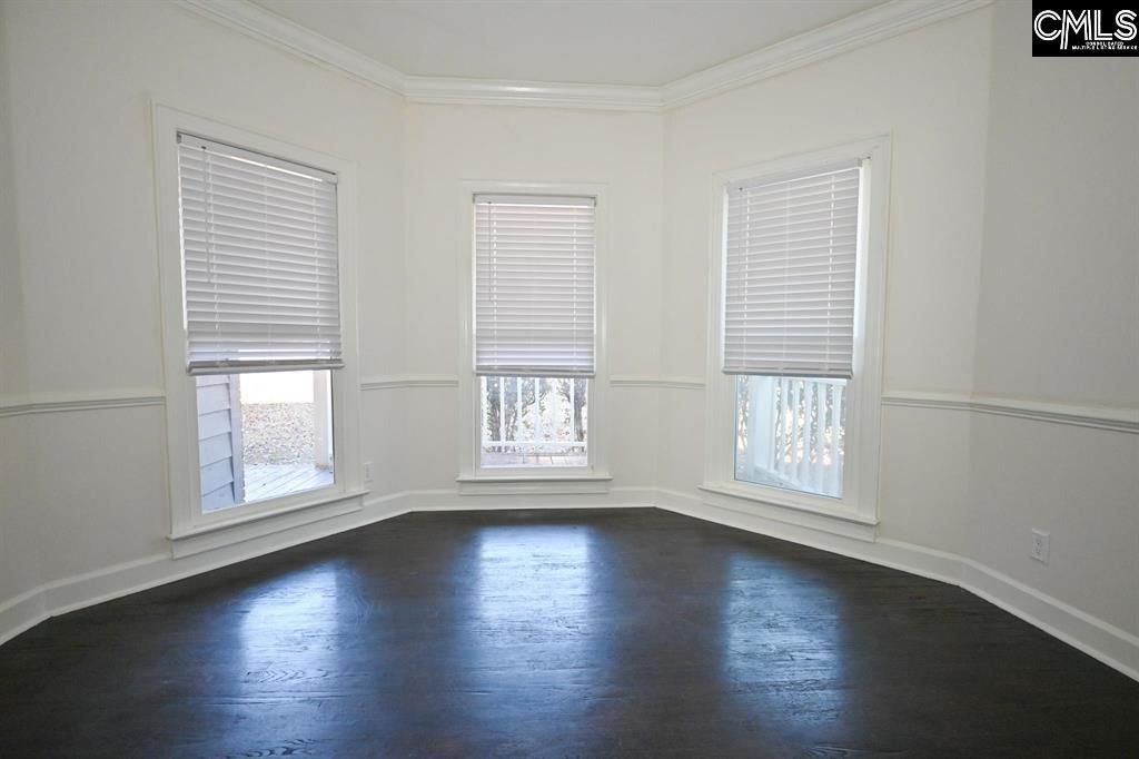 723 Moss Creek Drive  Photo 8