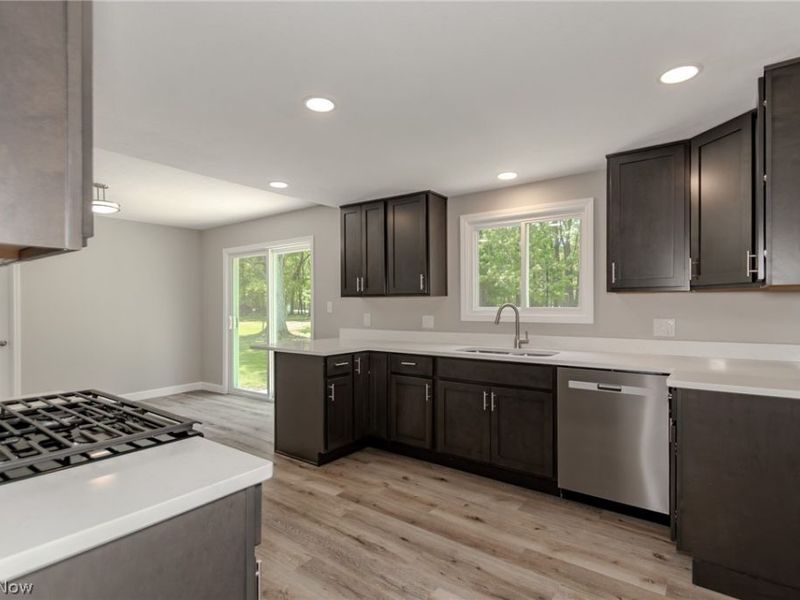 2986 Bishop Road, Willoughby Hills, OH 44092 Photo 4