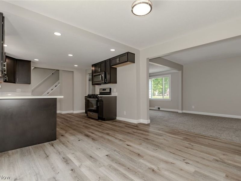 2986 Bishop Road, Willoughby Hills, OH 44092 Photo 6