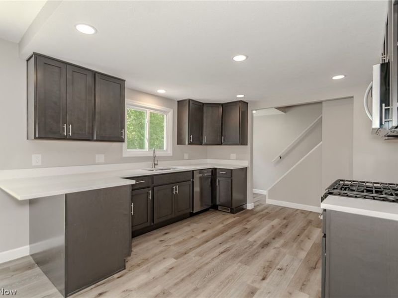 2986 Bishop Road, Willoughby Hills, OH 44092 Photo 7