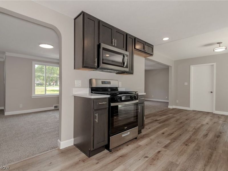 2986 Bishop Road, Willoughby Hills, OH 44092 Photo 8