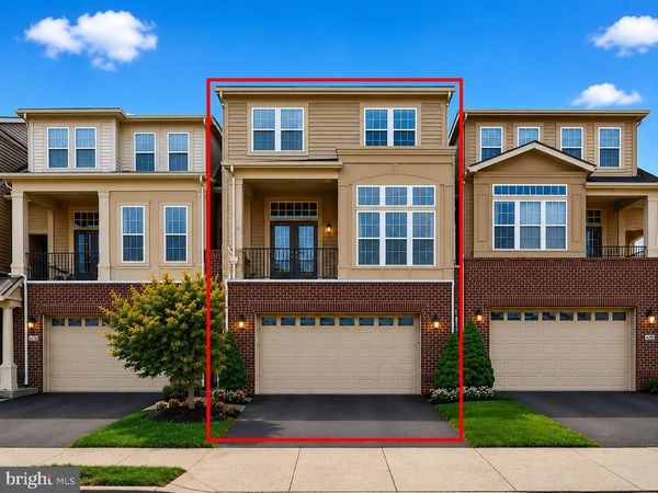 43278 SUNDERLEIGH SQUARE, BROADLANDS, VA 20148