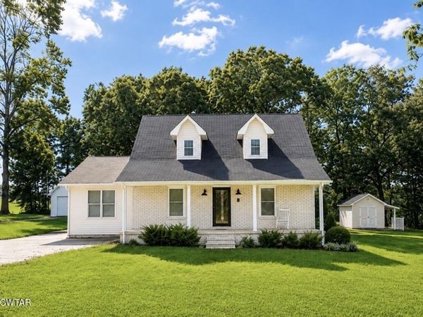 400 Clifty Village Lane, Paris, TN 38242