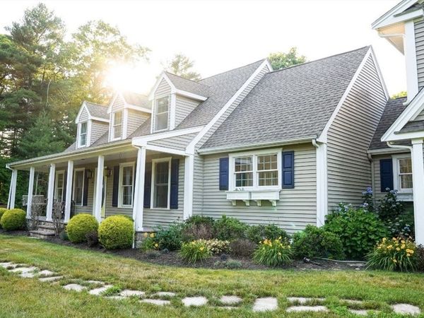 241 New Bedford Road, Rochester, MA 02770