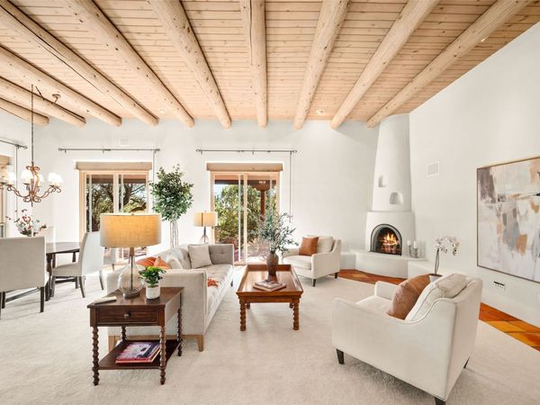 25 Bluestem Drive, Santa Fe, NM 87506