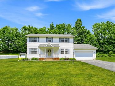 50 Family Circle, Lee Center, NY 13363