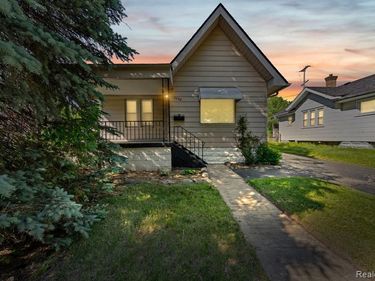 2058 Cartier Street, Flint, MI 48504