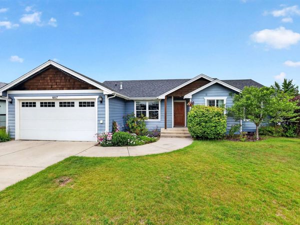 607 N High Desert Dr, Deer Park, WA 99006