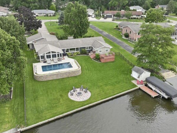 56045 Riverdale Drive, Elkhart, IN 46514