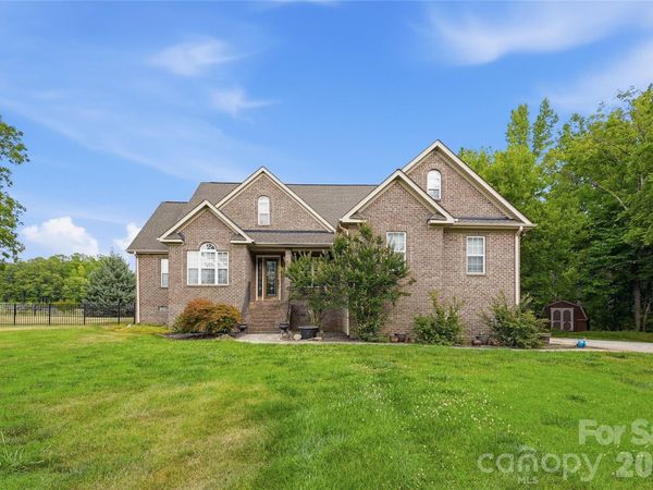 3724 Anderson Mountain Road, Maiden, NC 28650