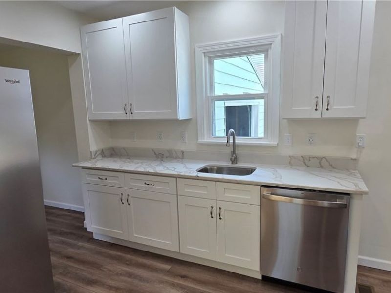 9964 E River Road, Elyria, OH 44035 Photo 13